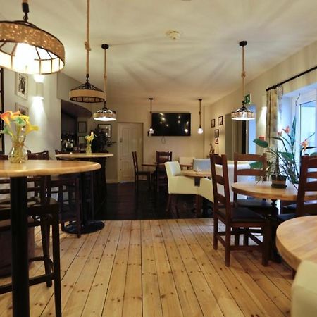 The Dolphin Hotel 엑스머스 외부 사진