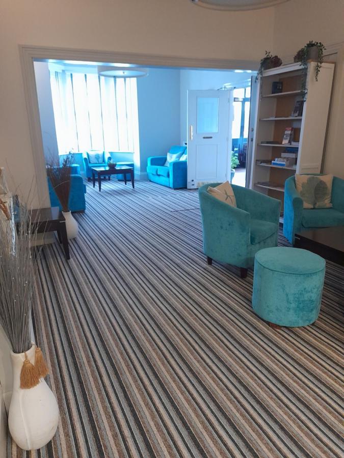 The Dolphin Hotel 엑스머스 외부 사진